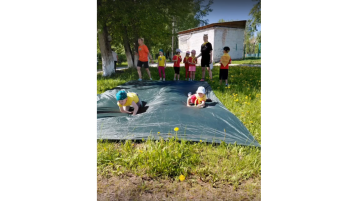Городской туристический слет среди дошкольных команд Городской туристический слет среди дошкольных команд.